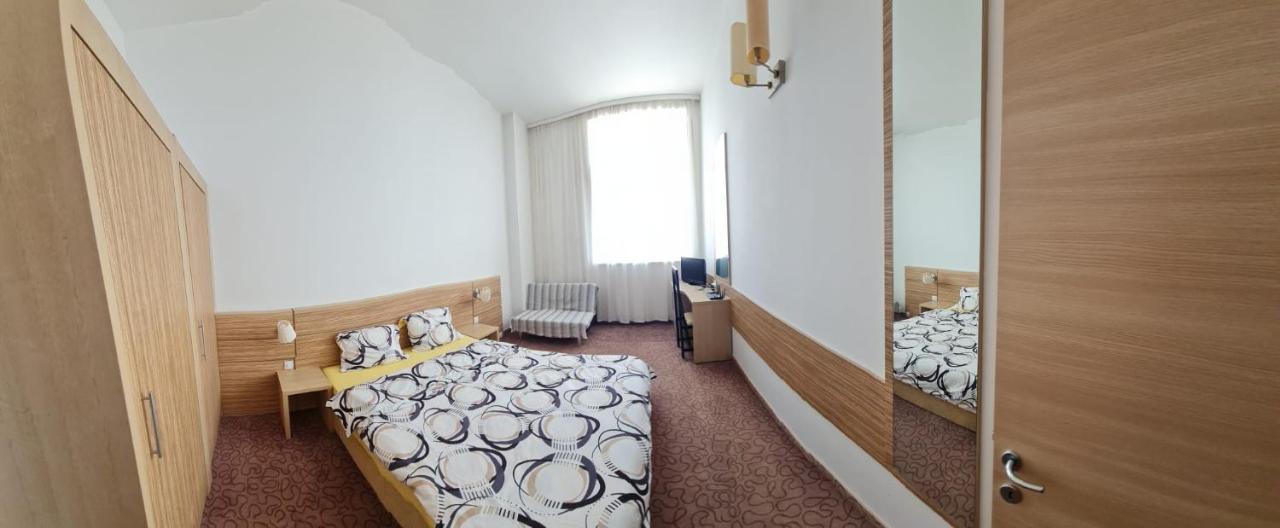 Rin Grand Regim Hotelier Bucarest Exterior foto